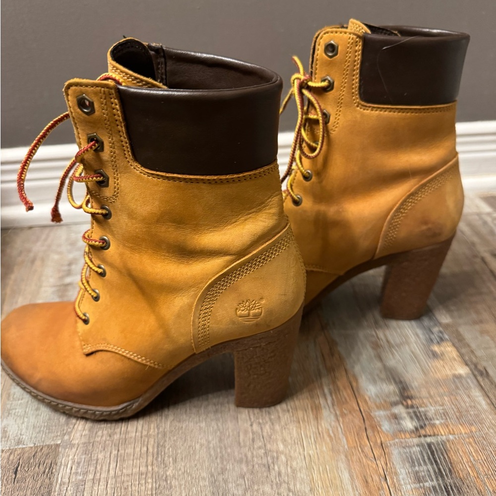 Timberland Women's Brown Lace-Up Boots